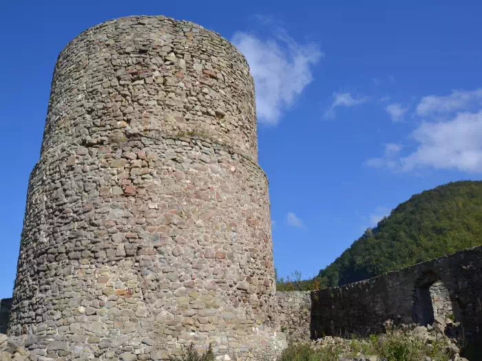 Ruiny zamku ryterskiego fot. Roman Baran